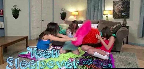  Hard Play On Cam Using Toys By Lesbian Girls (cassidy&elektra&natalie) movie-13